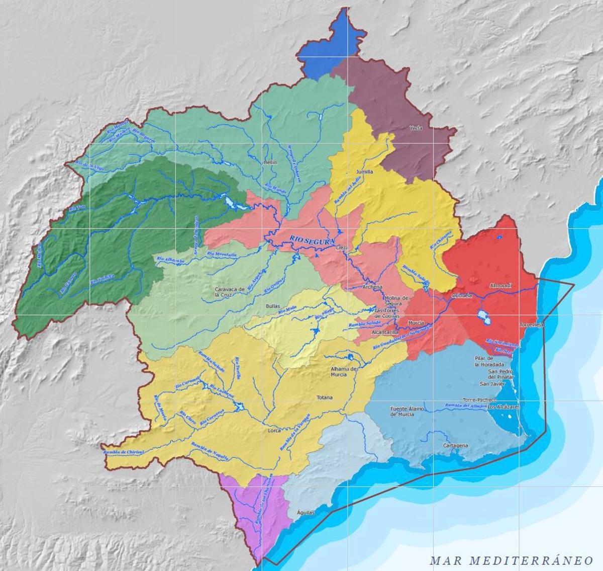 La demarcación hidrográfica del Segura engloba 132 municipios repartidos entre cuatro Comunidades Autónomas.