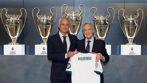 José Mourinho y Florentino Pérez, en el acto de presentación del nuevo entrenador del Real Madrid.