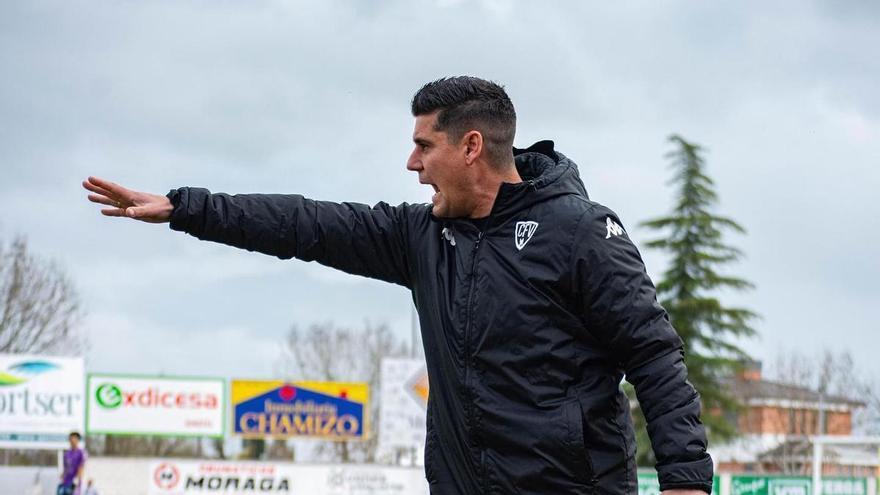 El Villanovense quiere volver a tomar el rumbo de la victoria