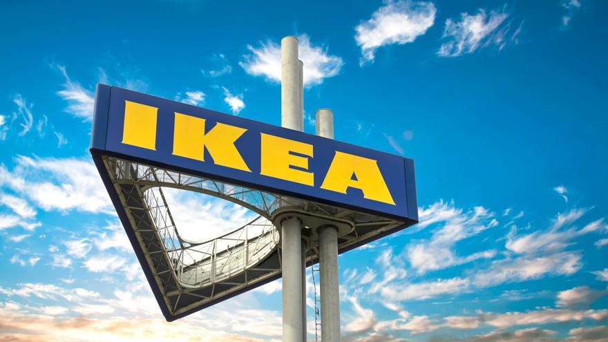 Adiós a tus armarios, la cómoda de Ikea preferida para guardar tu ropa