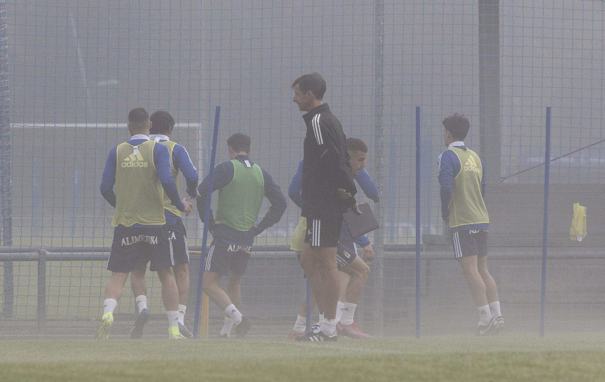 Las imágenes del último entrenamiento del Oviedo antes del derbi