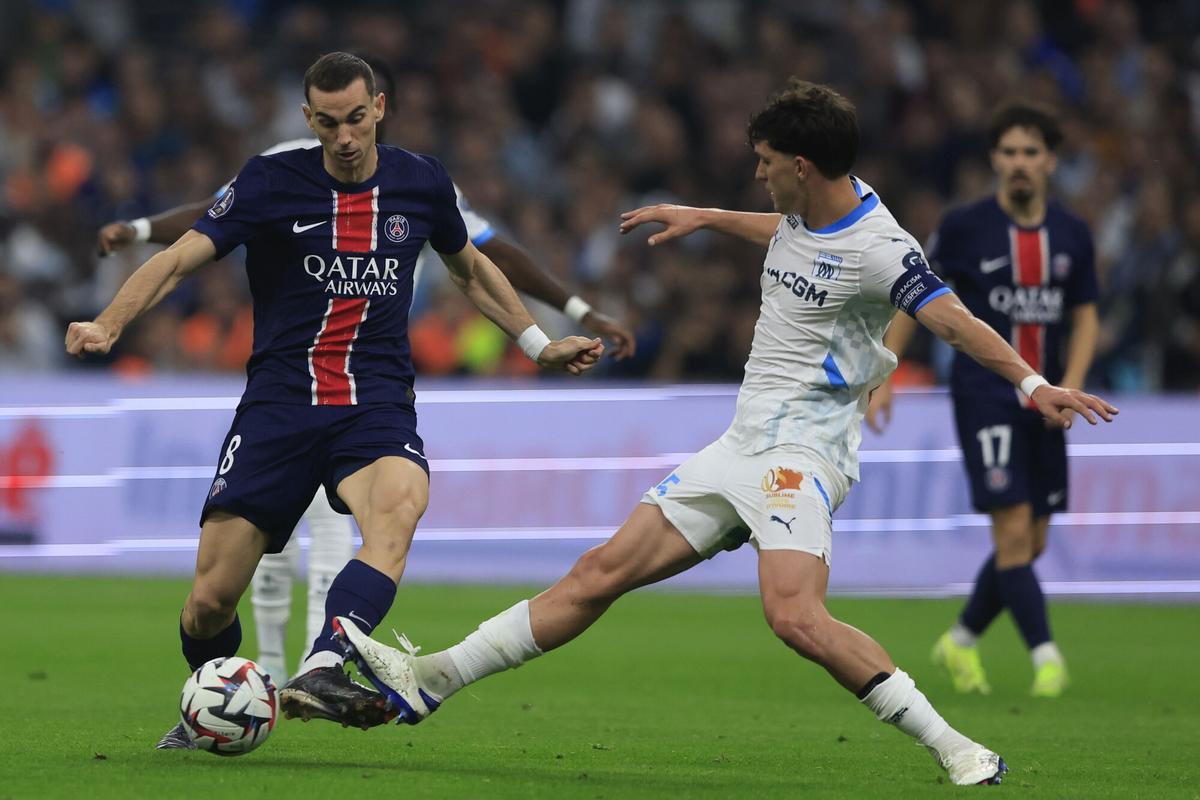 Fabian Ruiz, en una acción del último clásico de la pasada temporada