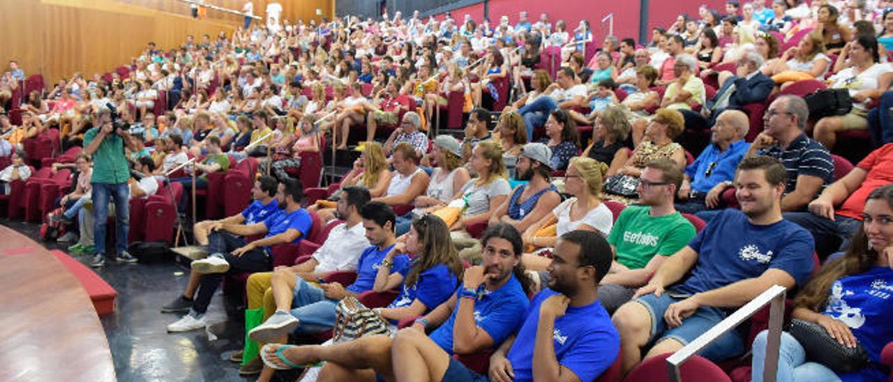 Acto de bienvenida a los alumnos Erasmus en el Paraninfo de la ULPGC.