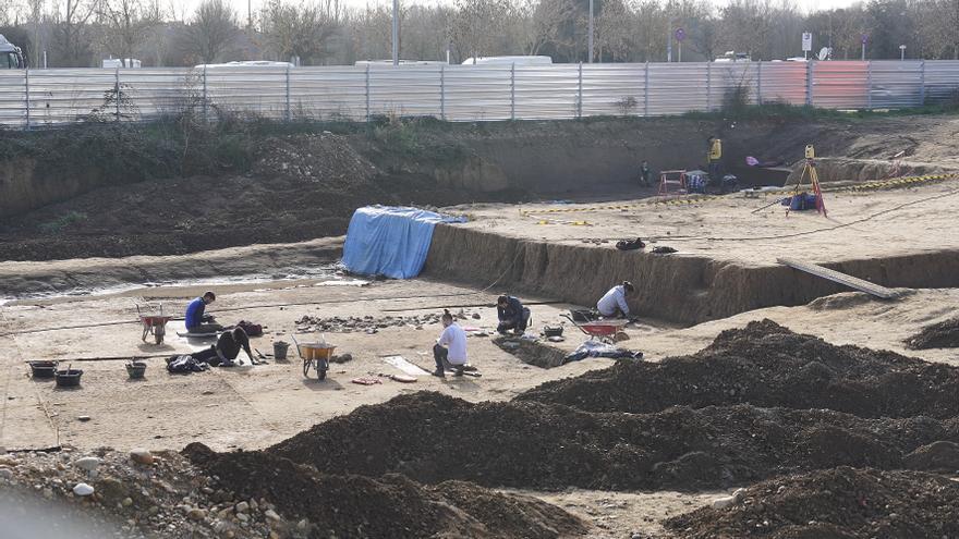 Troben restes arqueològiques de 300.000 anys en un solar on s’han d’aixecar pisos a Girona