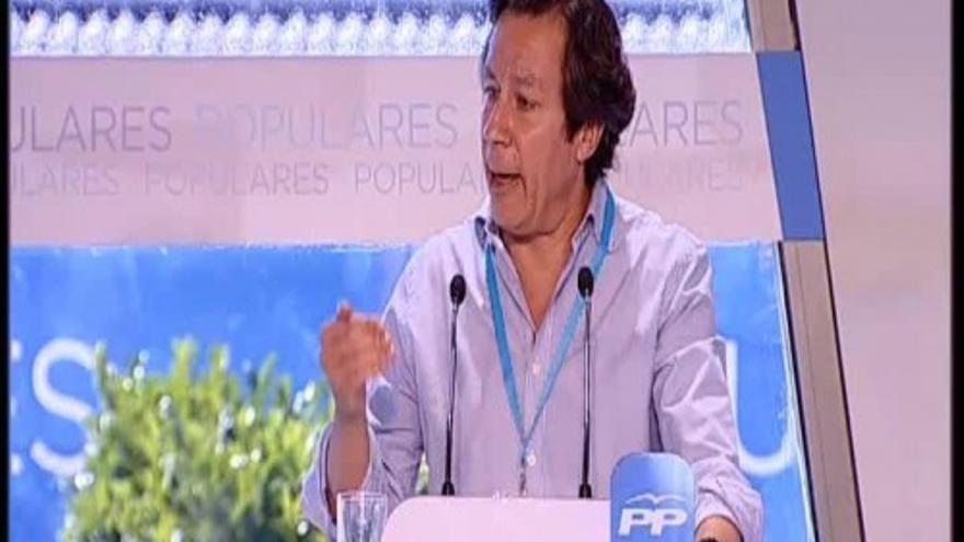 Floriano carga contra el "populismo bolivariano de telepredicador"