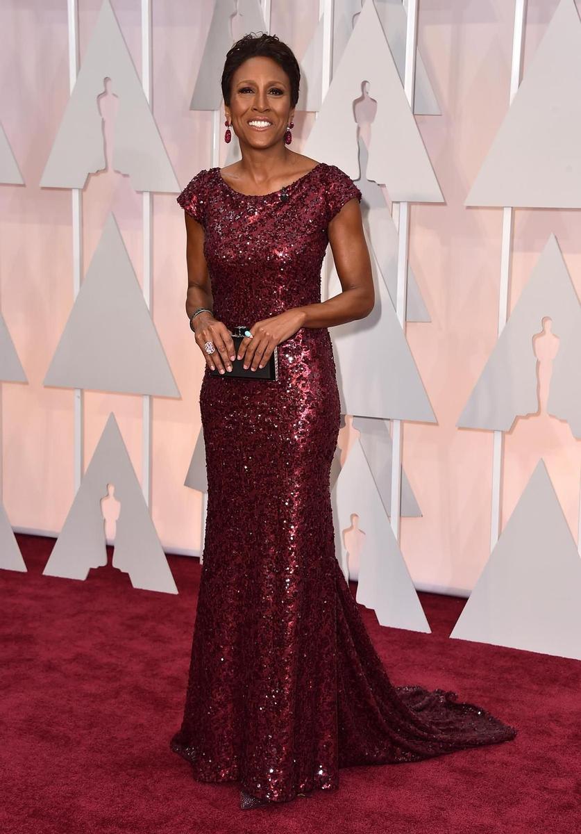Oscar 2015, Robin Roberts con vestido en rojo