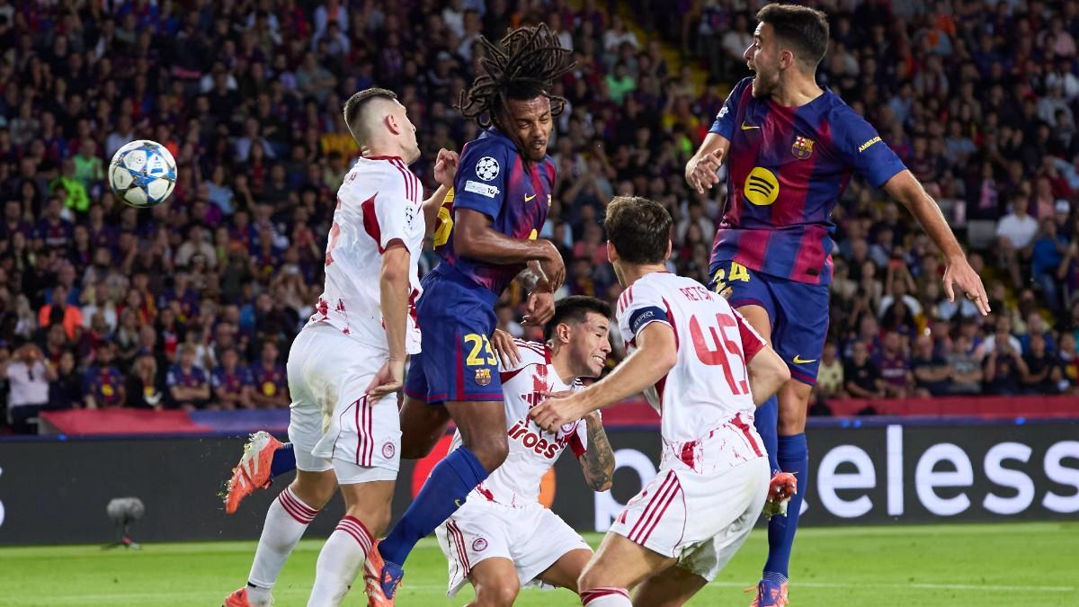 Koundé y Eric pueden jugar en el lateral derecho o como centrales