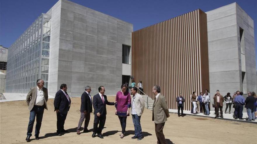 El presidente de la Diputación de Badajoz inaugura el Centro Integral Territorial de Tentudía