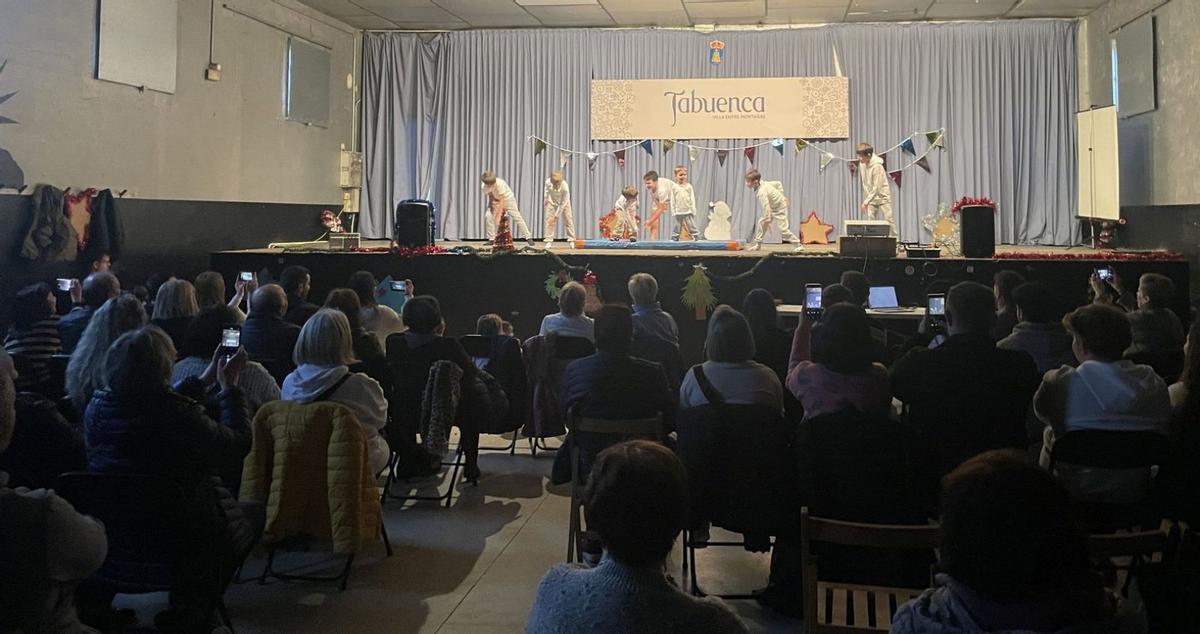 El público animó en todo momento a los más pequeños durante sus actuaciones.