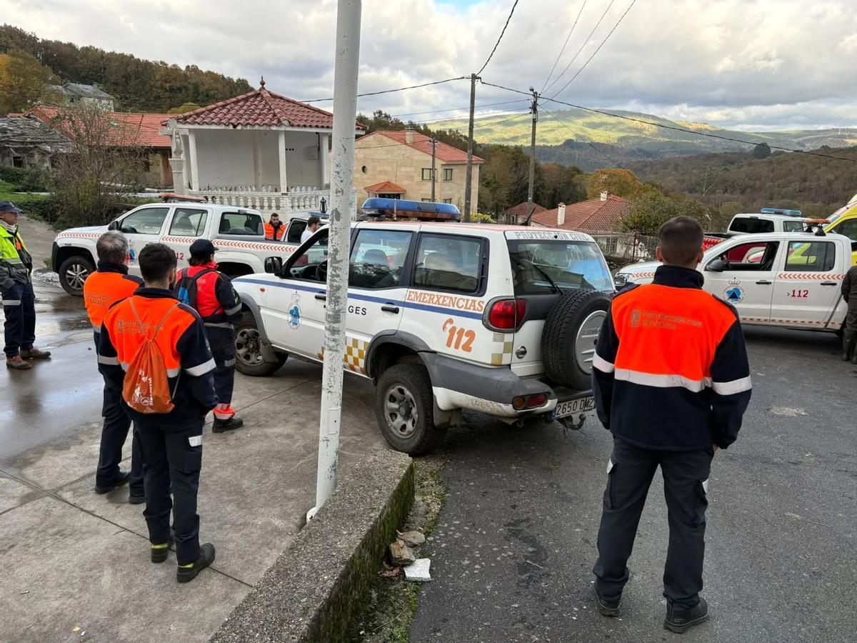 Efectivos de Protección Civil de distintos municipios y comarcas colaboran en el operativo de búsqueda.