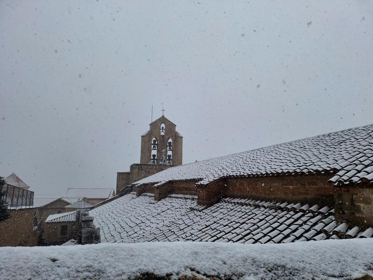 Las imágenes de Morella cubierta de nieve en Navidad