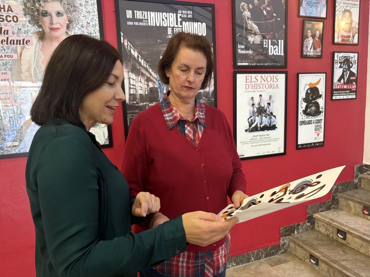 La concejala de Cultura, Carmen Domínguez y la pianista Elvira Ramón, coordinadora del Festival de Música Jove