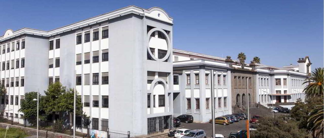 Edificio Central de la Universidad de La Laguna.