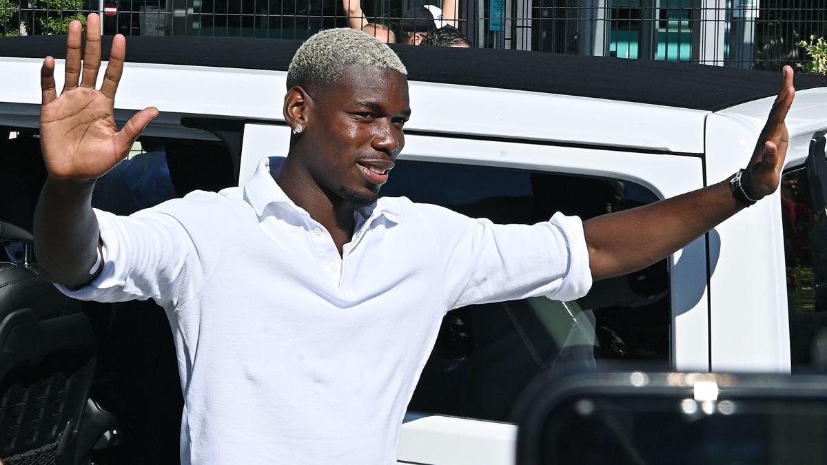 Paul Pogba, a su llegada al centro médico de la Juventus para someterse a una revisión