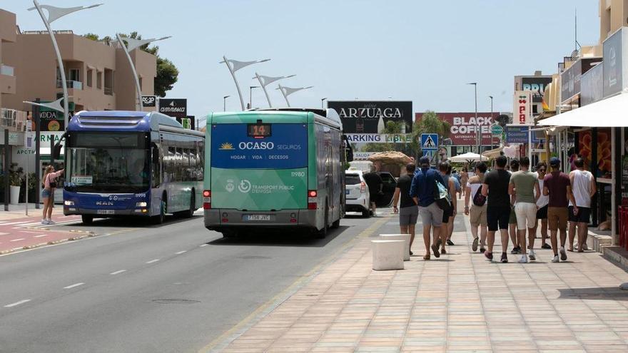 Un tribunal suspende la licitación del nuevo servicio de autobús de Ibiza