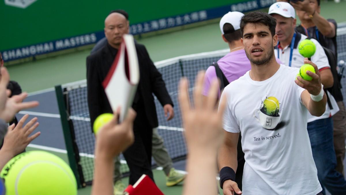 Alcaraz, aclamado en Shanghai