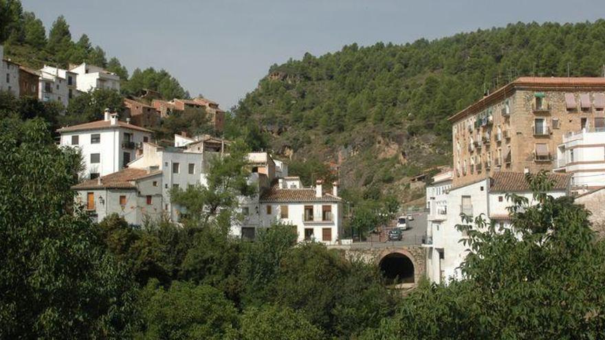 Herido grave un motorista de 58 años en Montán