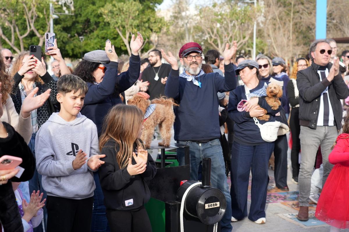 Mascotas disfrazadas en el Carnaval del Grau de Castelló. ¿Has participado? Búscate en esta divertida iniciativa