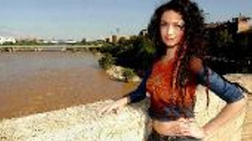 Carmen París  COMPOSITORA Y CANTANTE: "Si hay que ser famosa, que sea con algo en lo que crea a muerte"