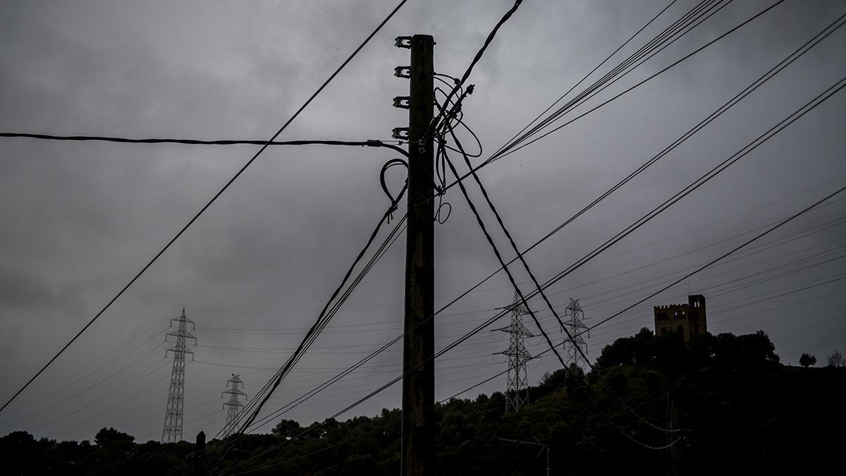 Vecinos de Torre Baró denuncian cortes de electricidad