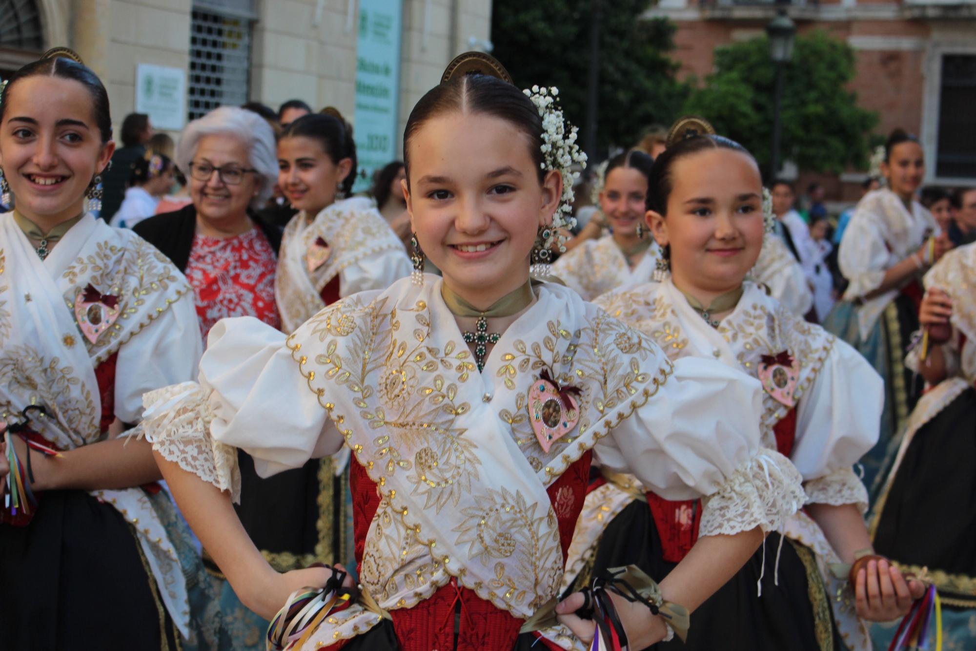 Estreno de la indumentaria de Carmen, Nerea y las cortes de 2022 y 2020-2021