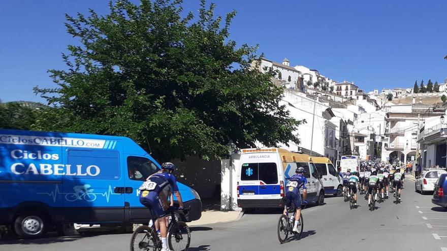 La Vuelta a Andalucía arranca con una meta en Iznájar y una salida en Lucena