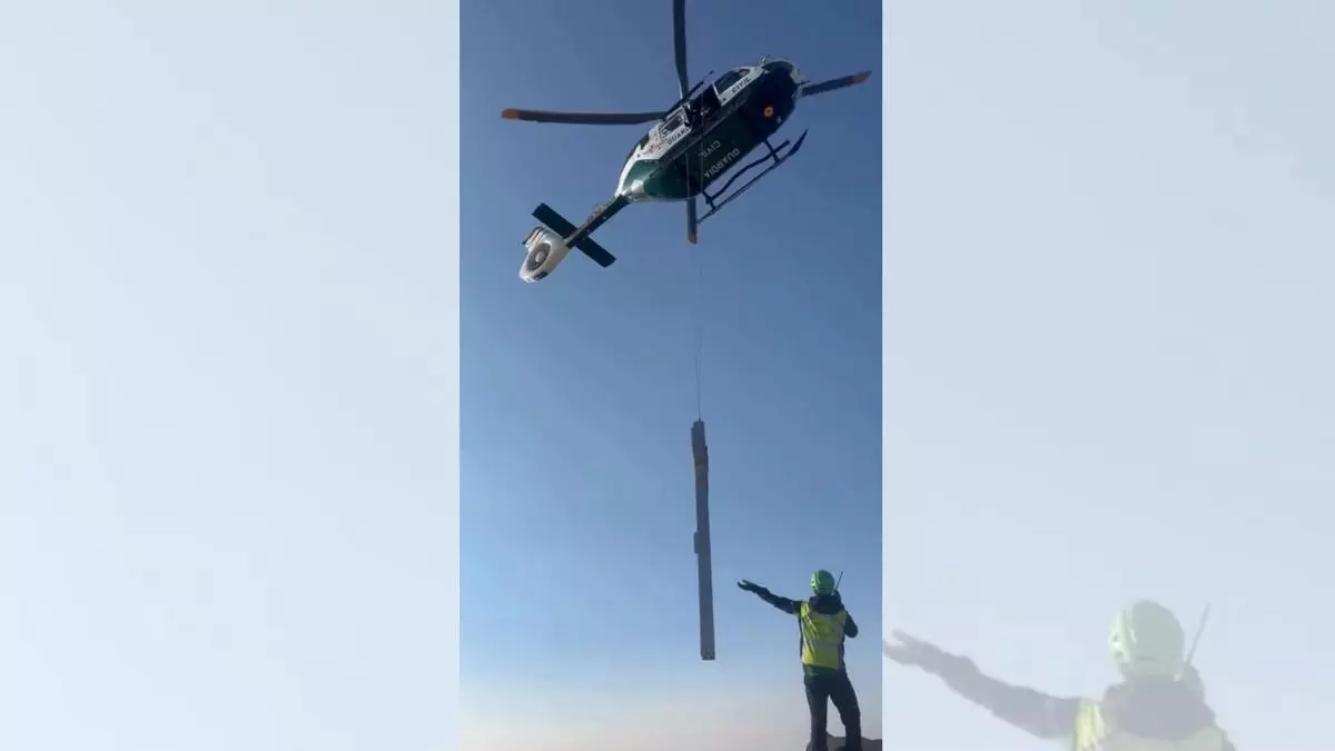 La cruz del Aneto regresa a la cima casi dos años después de ser retirada para su restauración