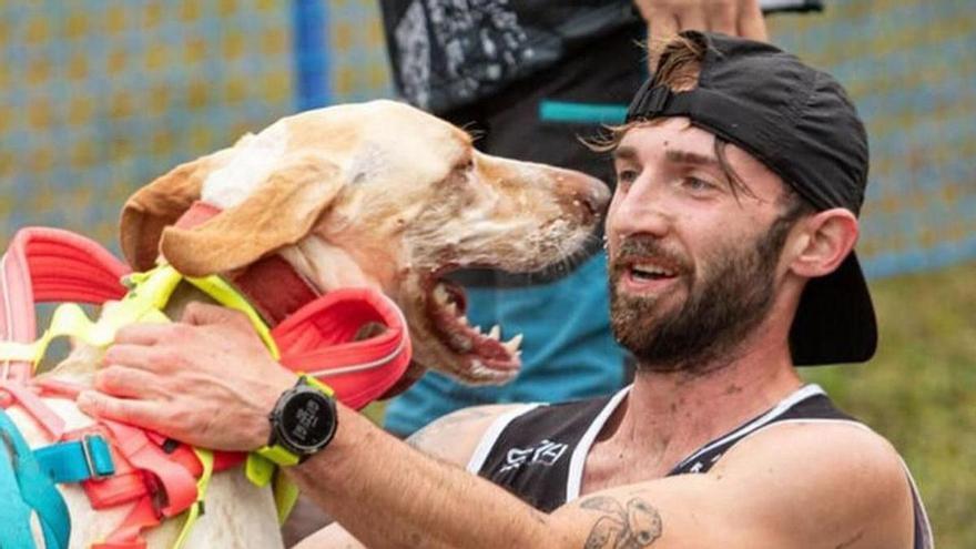 Abel Suárez, un moscón en la cumbre del canicross: &quot;Adoro a todos mis perros, se crea un vínculo especial con ellos&quot;