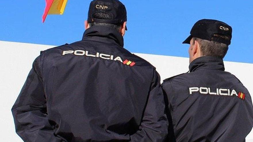 La Policía Nacional ha detenido en Fuengirola a un hombre acusado de tráfico de drogas.