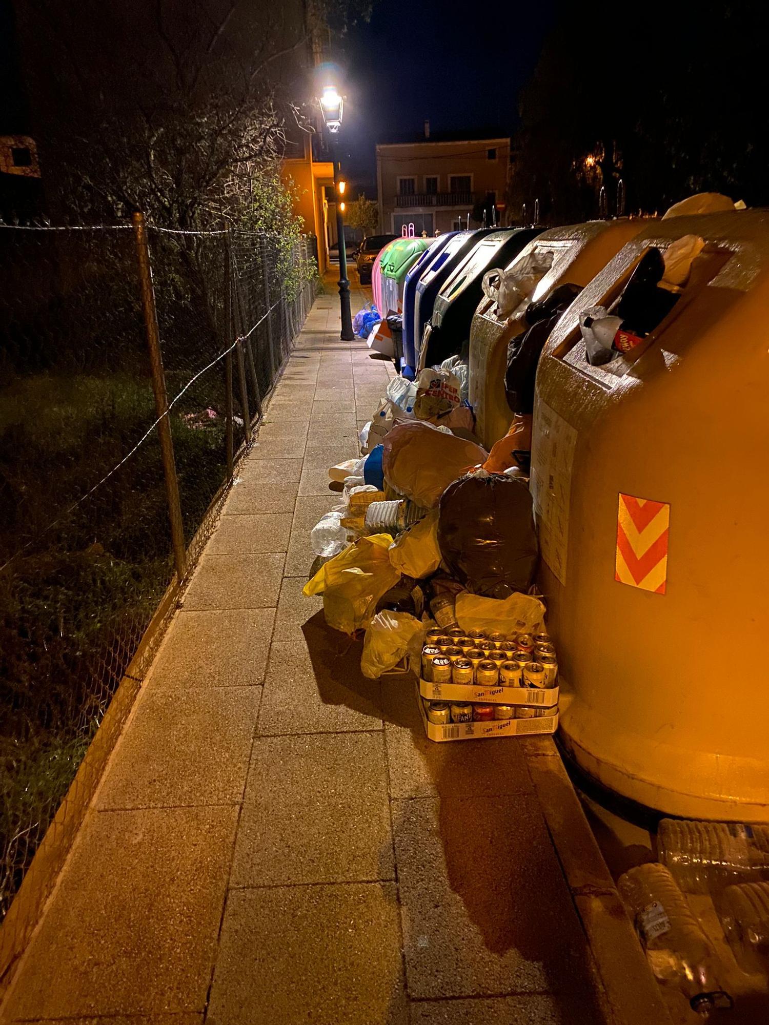 Queman contenedores en Santanyí que se ve obligado a asumir la retirada de basura