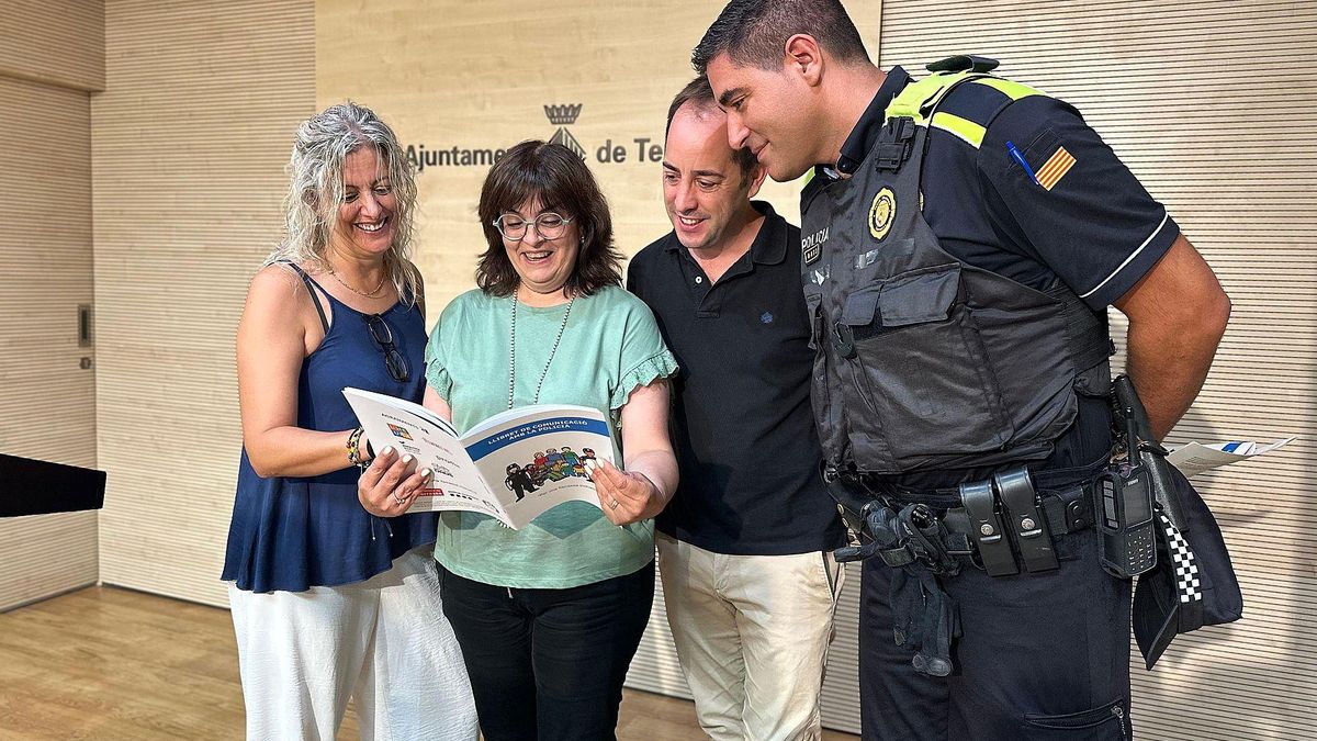 Presentación en Terrassadel nuevo libro de la Policía