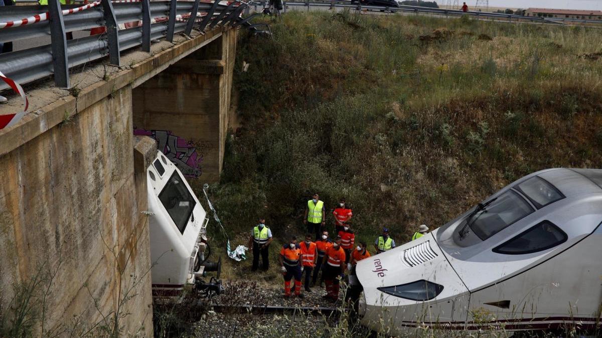 Tareas de evacuación de las máquinas, este miércoles.