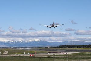 El aeropuerto de El Prat Barcelona prevé casi 5.000 vuelos hasta el lunes, un 8,8% más que en Semana Santa de 2024