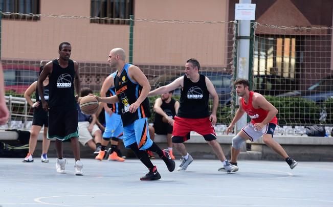 Torneo de baloncesto 3x3 en homenaje a Greg ...