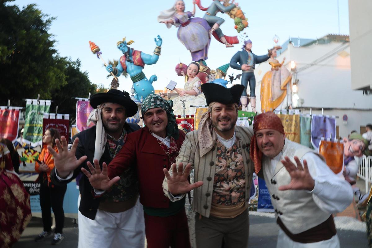 Los cuatro presidentes de la falla Plaza Rodrigo.