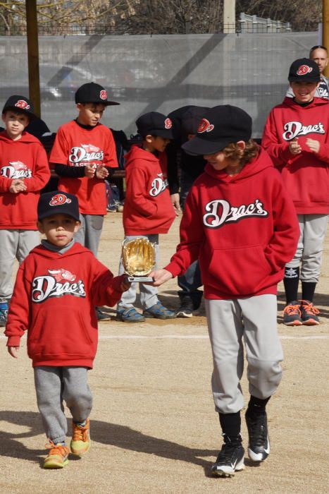 Inauguració del camp de beisbol del Congost