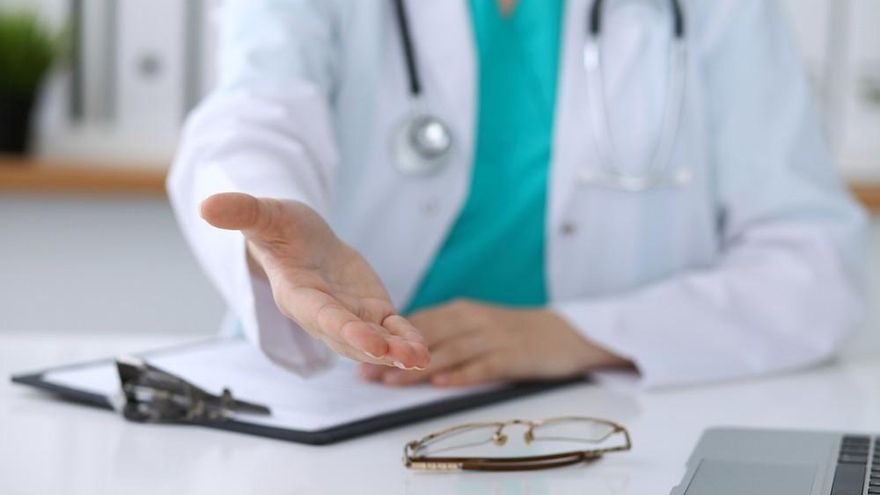 Denuncian una agresión a un médico por un paciente que &quot;exigía una receta médica&quot; en Isla Mayor