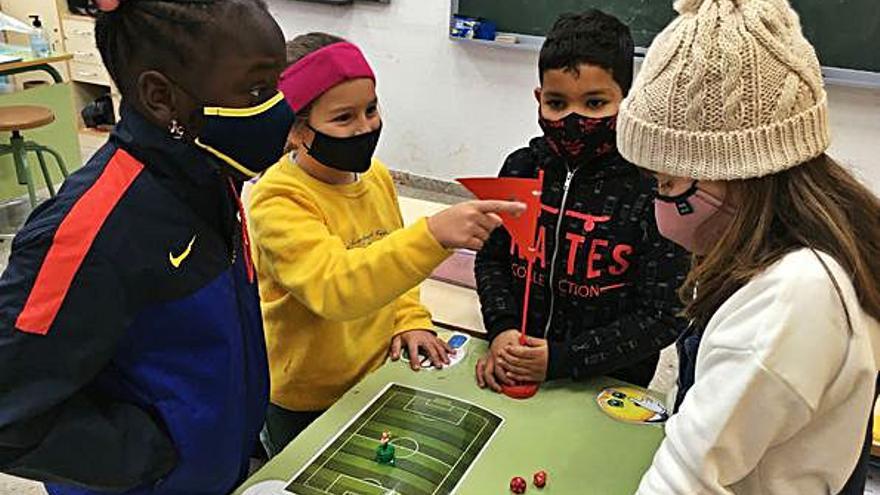 Liga de fútbol-tablas en el CEIP Pintor Sorolla de Elda