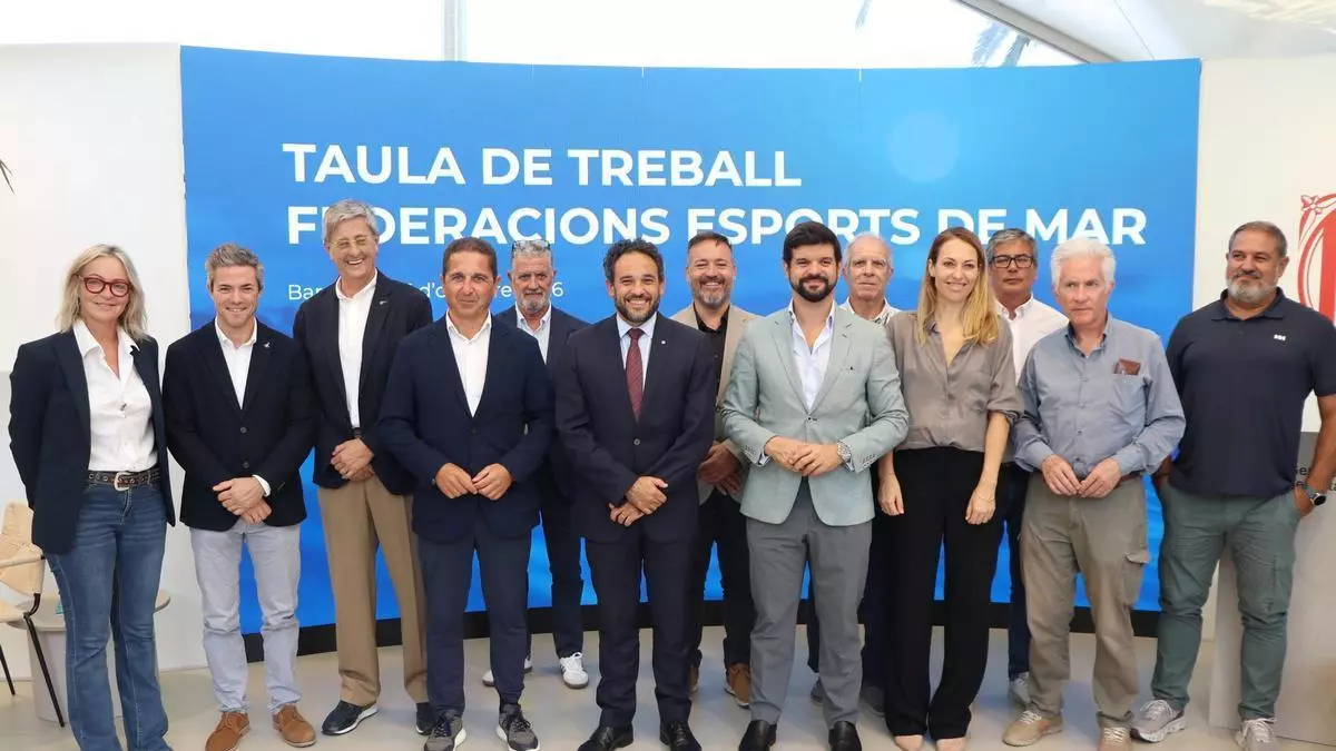 Les federacions d’esports de mar i la UFEC estenen la mà al Govern per promoure i preservar la pràctica esportiva als ports i platges de Catalunya