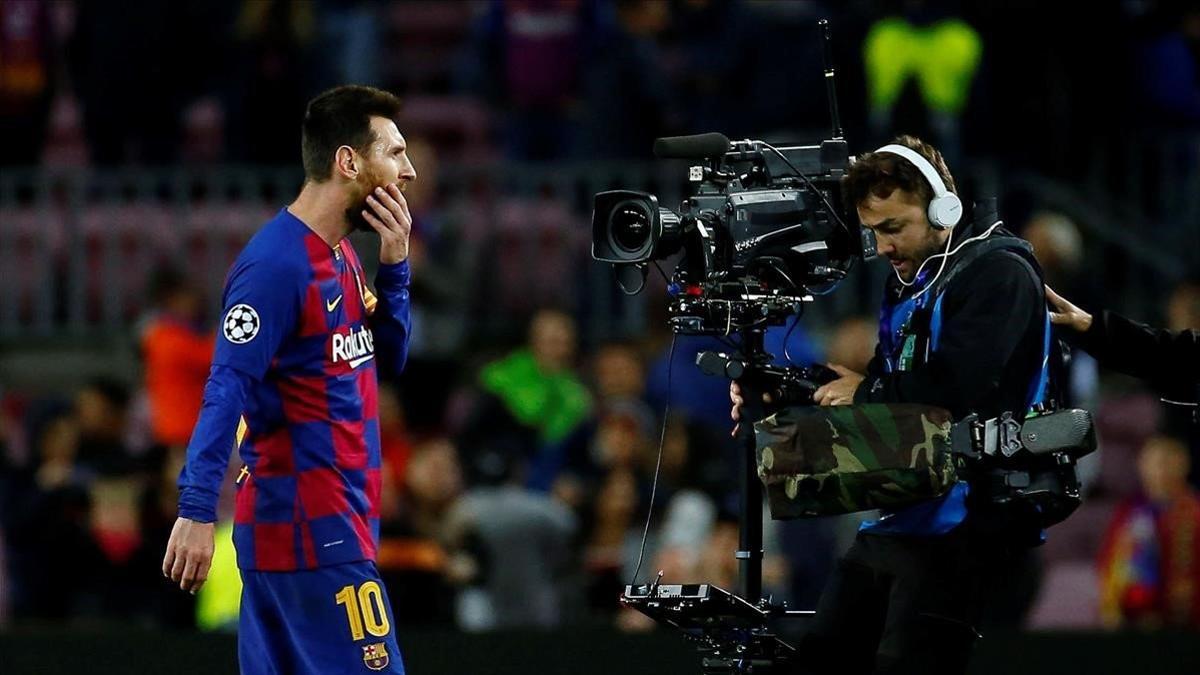 Messi, durante el partido ante el Slavia de Praga en el Camp Nou.