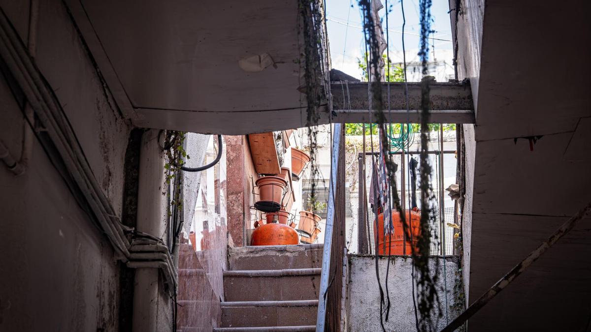 El edificio afectado por la explosión en el Poblenou no corre riesgo de colapso, pero necesitará obras de estabilización