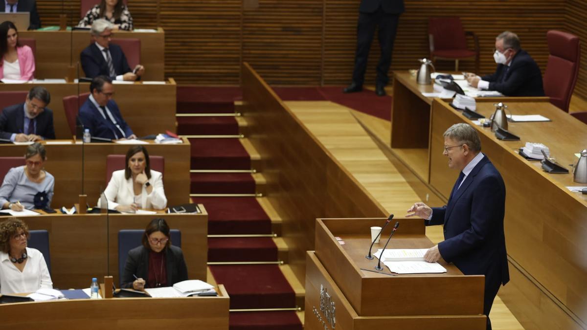 Ximo Puig interviene en el Debate de Política General, este martes en las Corts.