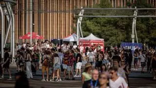 El Vive Latino inaugura su segunda jornada sin que el calor dé tregua