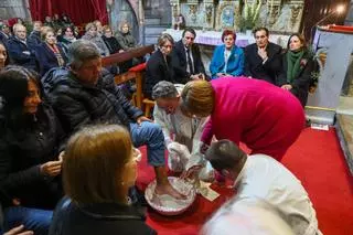 Cambados y Paradela eluden la lluvia y celebran sus tradiciones