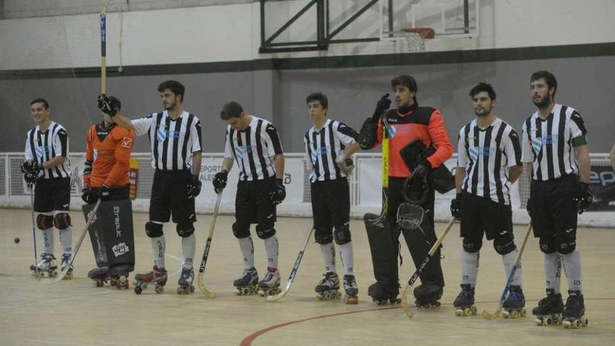 Los jugadores del Dominicos antes de un partido.