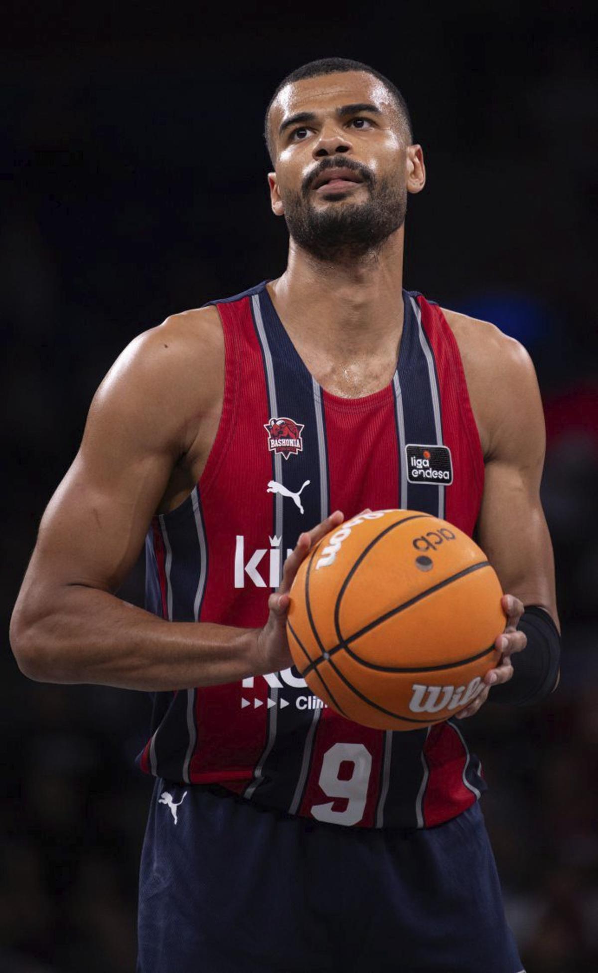 DeJulius busca una remontada épica ante Luwawu-Cabarrot