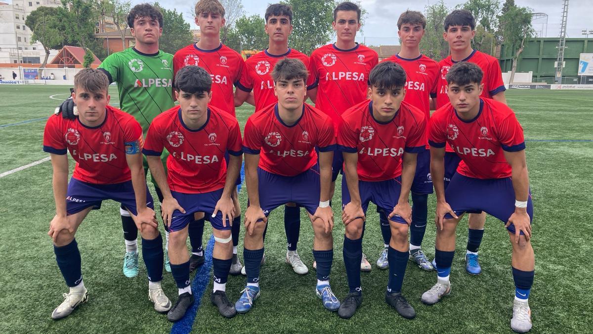 Un once titular del juvenil de Preferente de la UE Tavernes