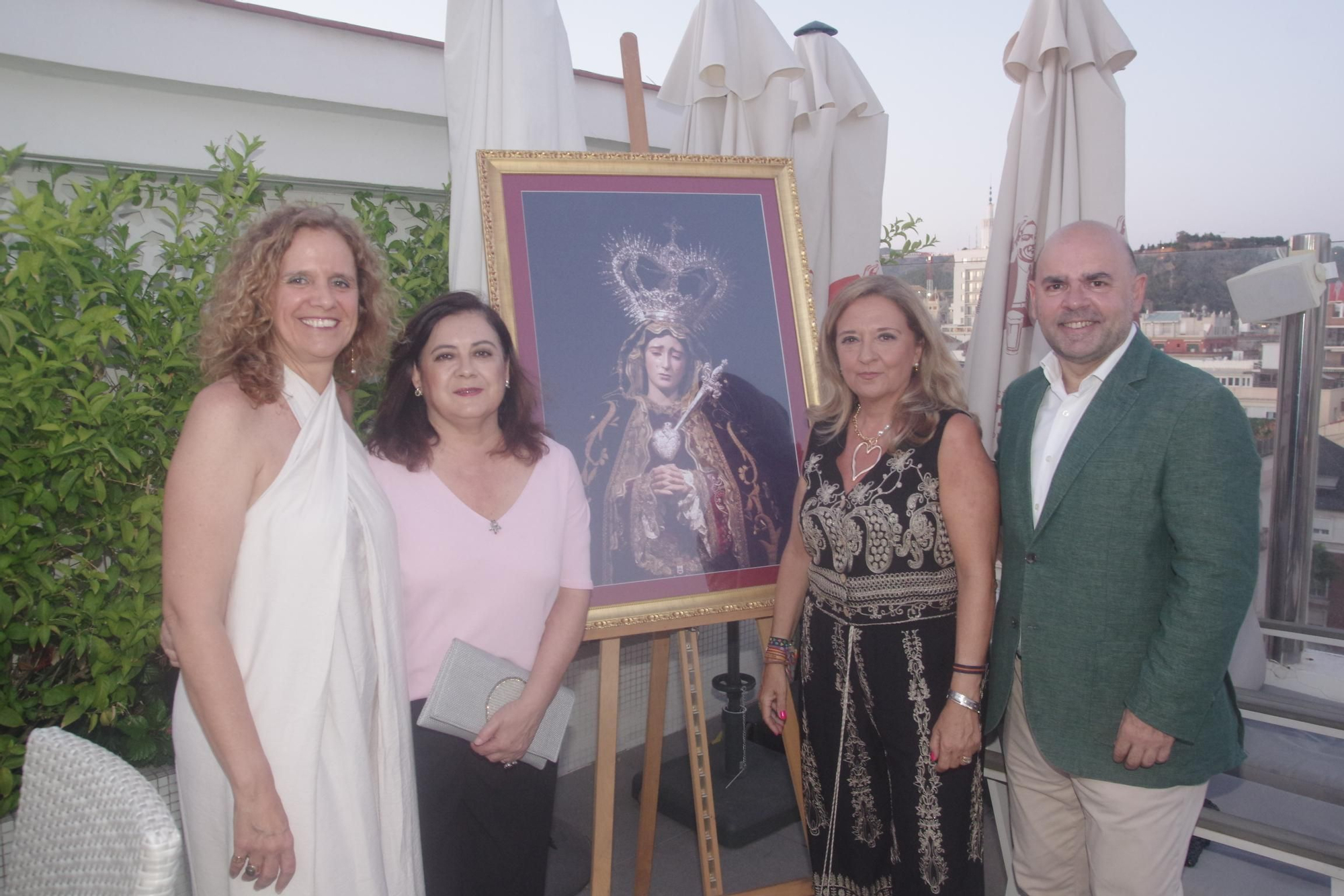 El Colegio de Procuradores su XV edición del cóctel de la Virgen de la Angustias