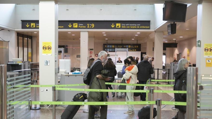 El Aeropuerto de Asturias, el segundo más puntual de España en verano