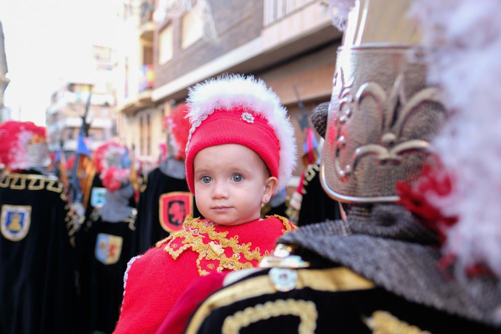 La Entrada y la Retreta abren los Moros y Cristianos de Sax